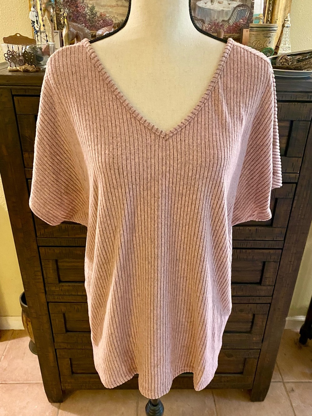 Dusty Rose Ribbed V-Neck Short Sleeve Top